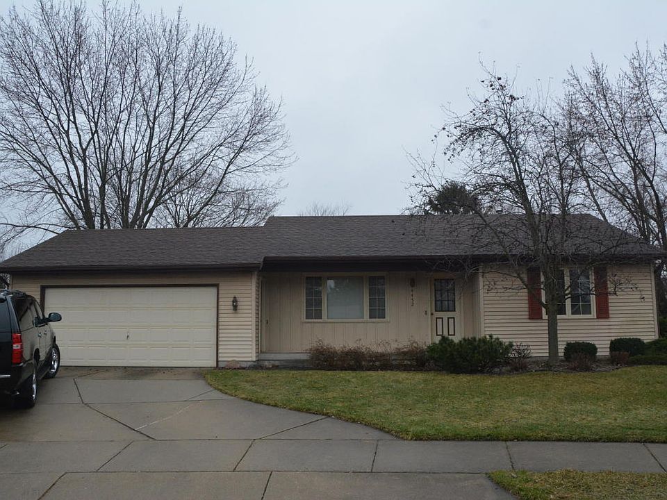 1st image of 4452 42nd St SW