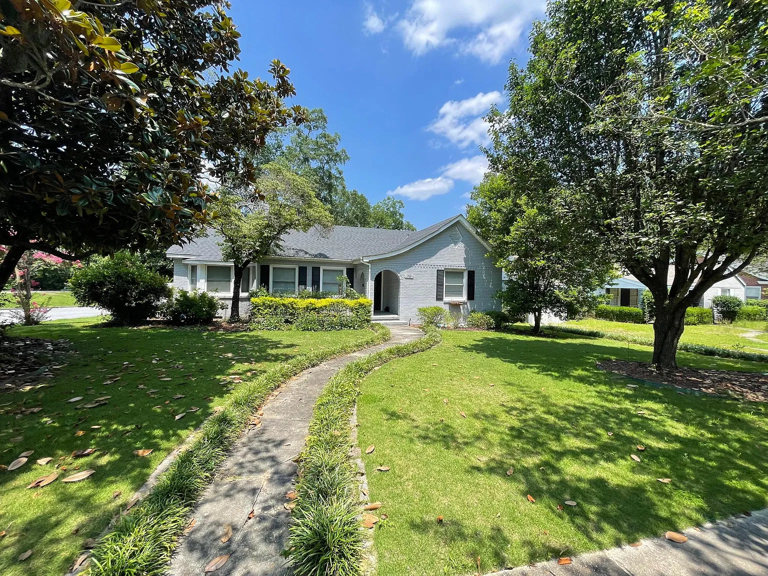 1701 Slade Dr — Photo 1