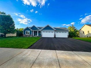 21202 Tippecanoe St NE, East Bethel, MN 55011