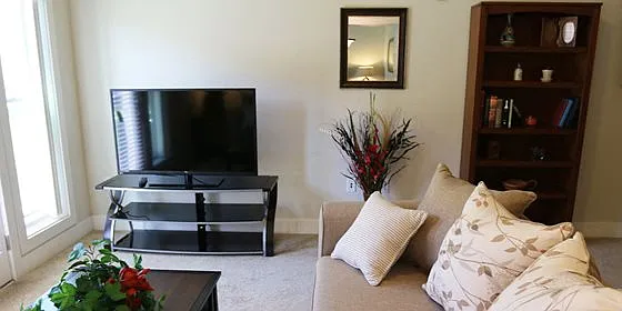 Auburn Ridge Apartments — Photo 45