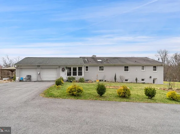 10022 Colvin Run Rd, Great Falls, VA 22066