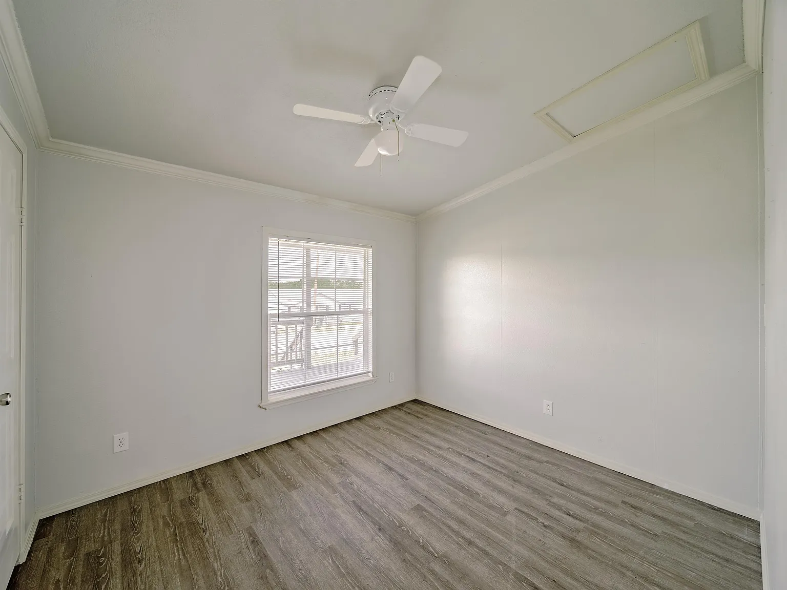 104-106 Windy Creek Court - 104 — Photo 2