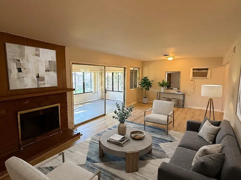 15148 Oro Grande St — Photo 11