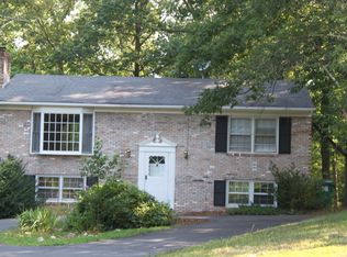 14304 Fitzwater Dr, Nokesville, VA 20181