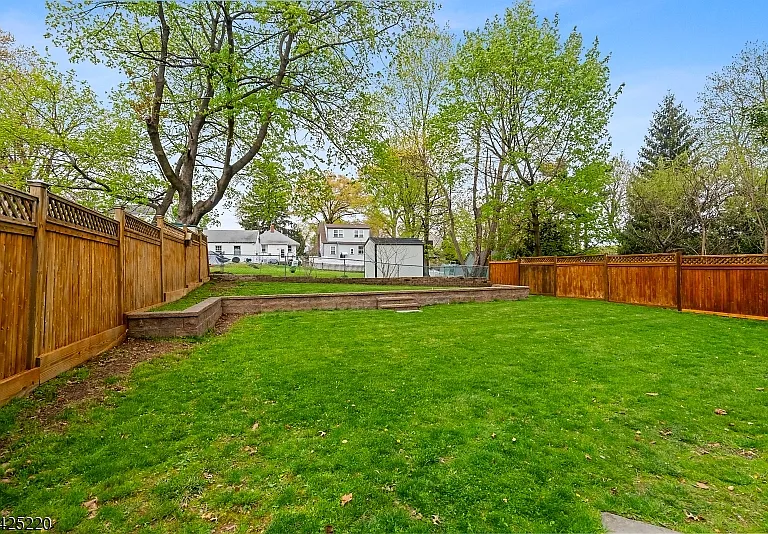 6 Dawes Ave — Photo 38