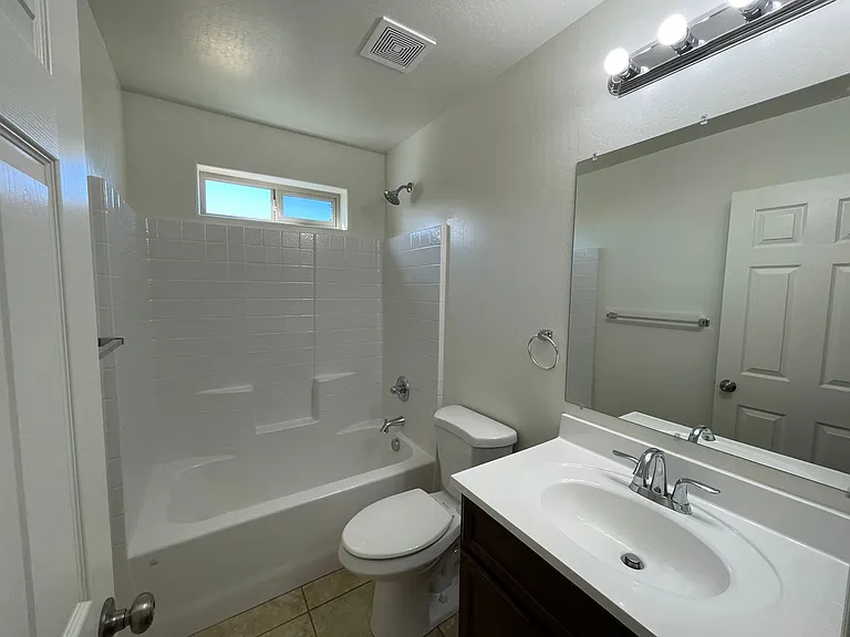 2868 N Superstition Ln — Photo 10