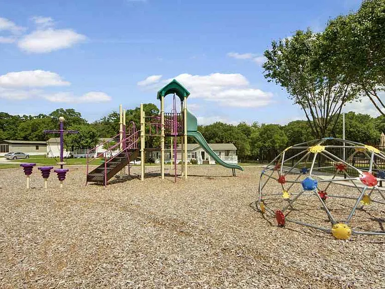 Hickory Creek — Photo 11