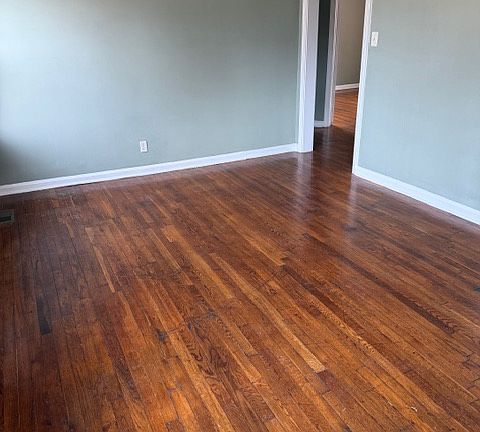 2nd image of 1313 Rosewood Ave