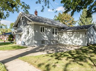 1434 Pine St, Port Huron, MI 48060