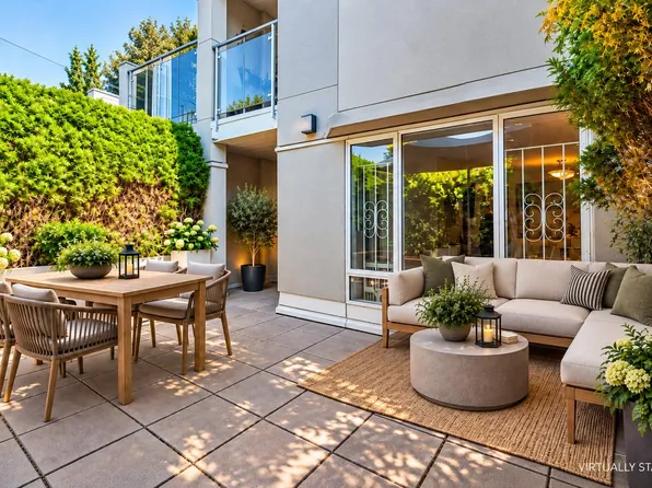 2195 W 5th Ave #105, Vancouver, BC V6K 1S1