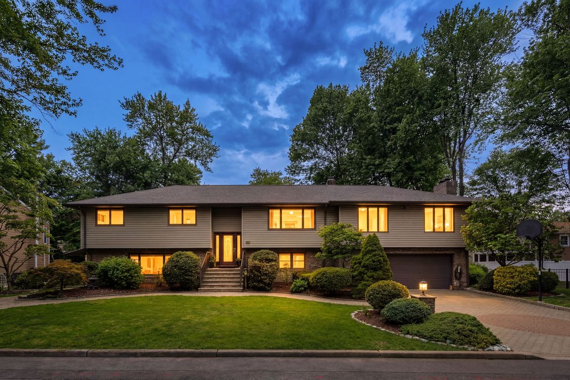 17 Cherry Pl, Hillsdale, NJ 07642 | Zillow