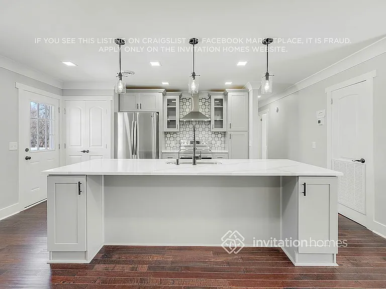5104 Parishwood Ct — Photo 8
