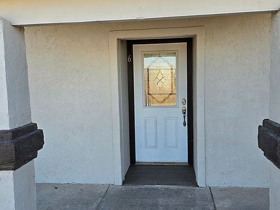 2nd image of 780 Clems Rd #6