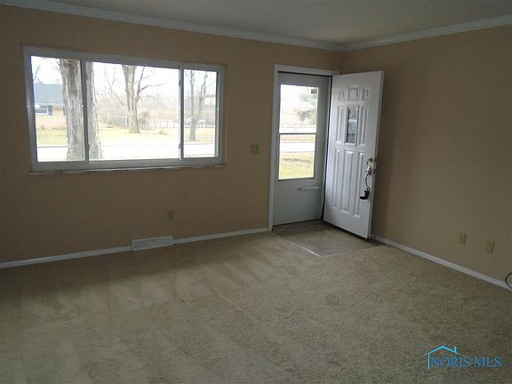 5th image of 4438 Carney Dr