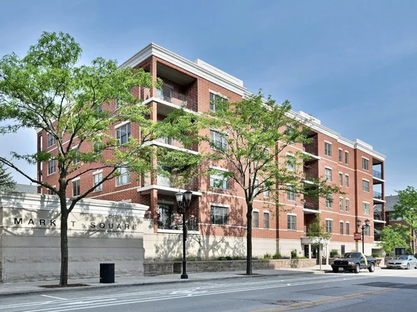 210 N Addison Ave Unit 301, Elmhurst, IL 60126