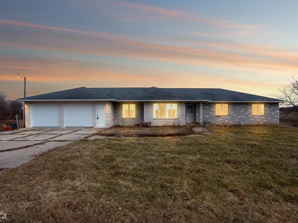 7821 S Durand Rd, Durand, MI 48429