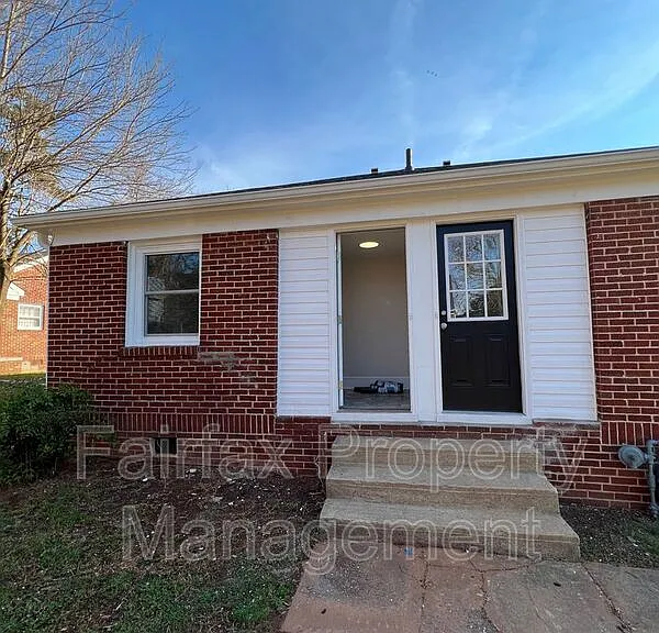 102 W Summit Ave #B — Photo 22