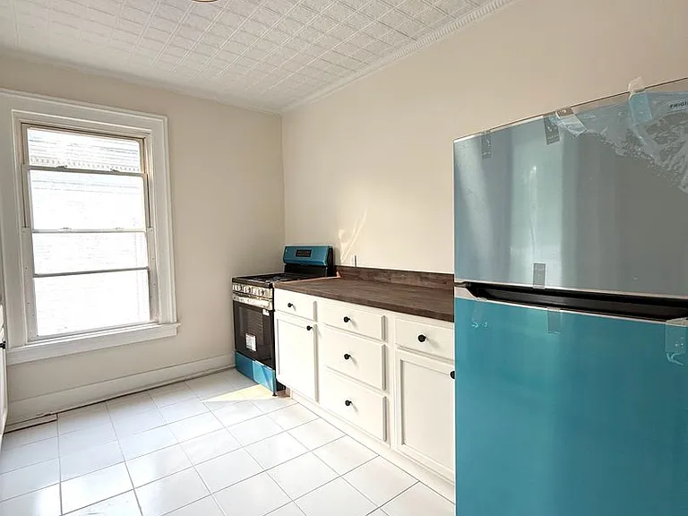 37 Green St — Photo 18