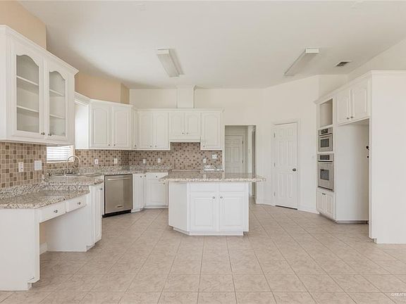 2nd image of 2709 Quail Ave