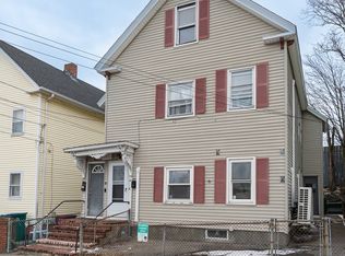 66 Perry St, Lowell, MA 01852