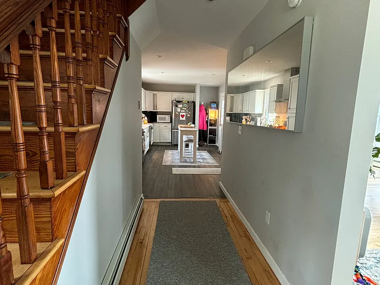 25 Lowell St — Photo 10