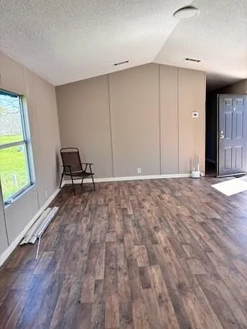 127 Country Oaks St — Photo 5