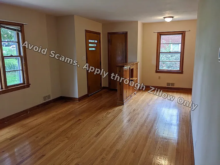 3533 Richards Blvd — Photo 5