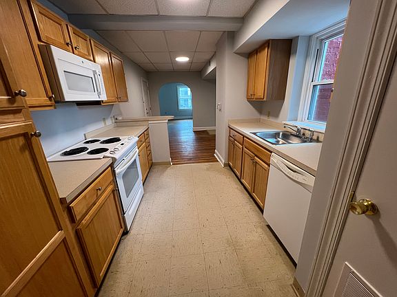 5th image of 336 E Lincoln Hwy APT 5B