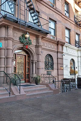 Rented by Compass | media 16