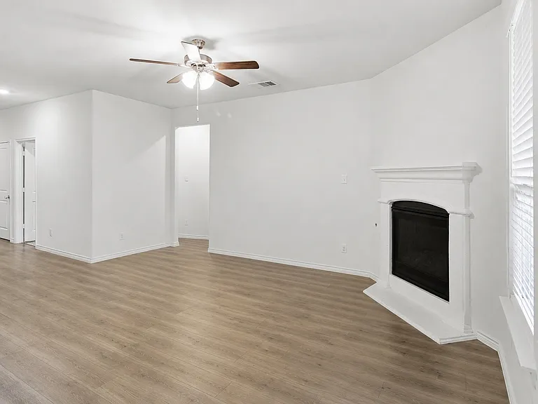 10407 Twisting Springs Dr — Photo 8