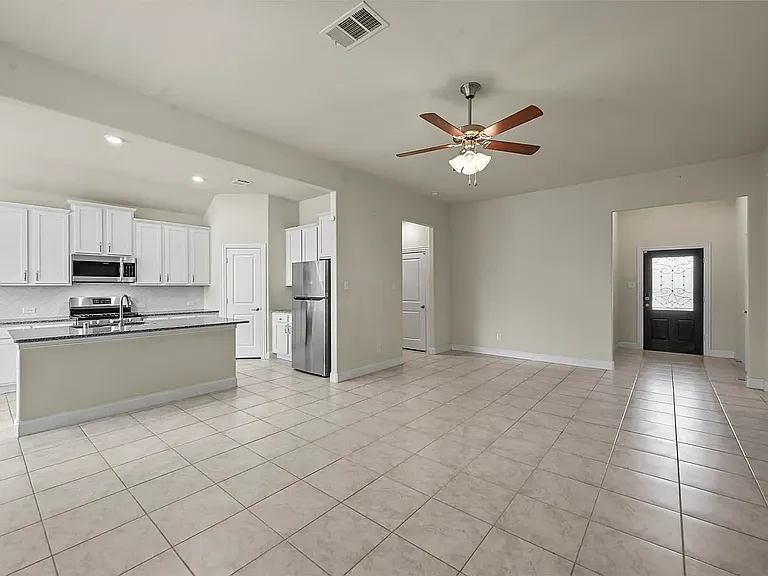 6100 Brunswick Dr — Photo 15