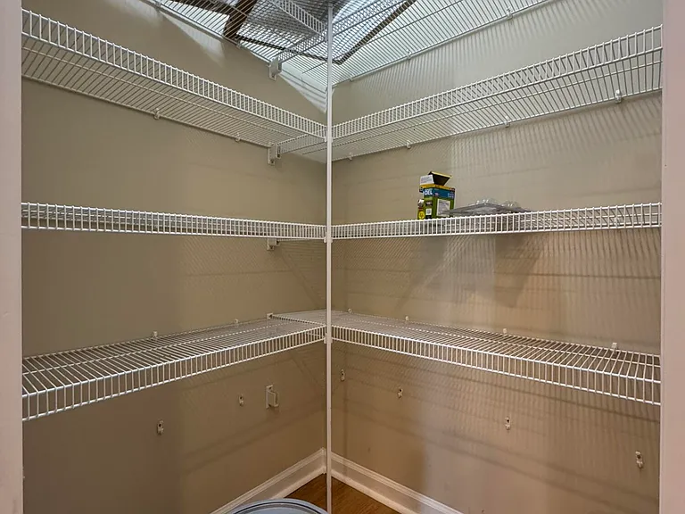 4478 Middletown Dr — Photo 13