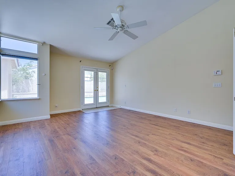 968 E Robindale Rd — Photo 13