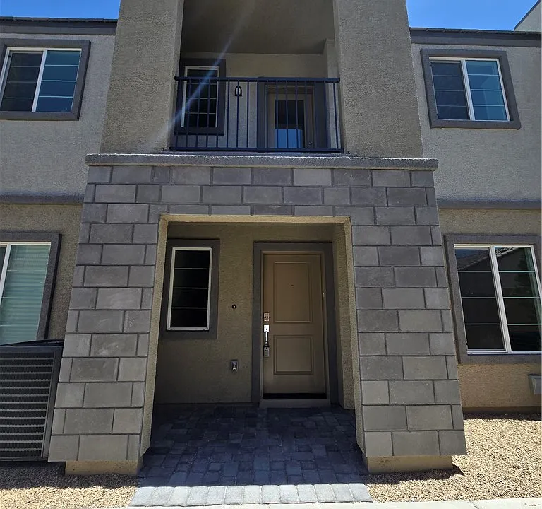 6271 Runestone St