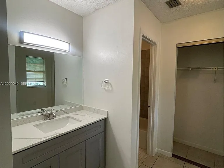 12370 SW 52nd Pl — Photo 21