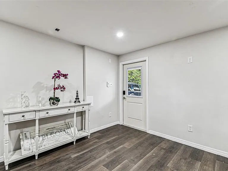 1006 E 26th Ave #1 — Photo 34