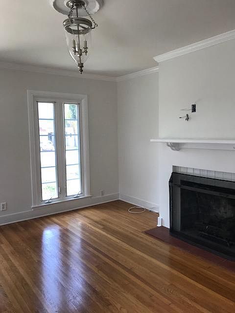 1st image of 211 Avenue C