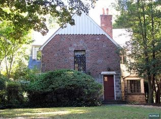 275 Liberty Rd, Englewood, NJ 07631