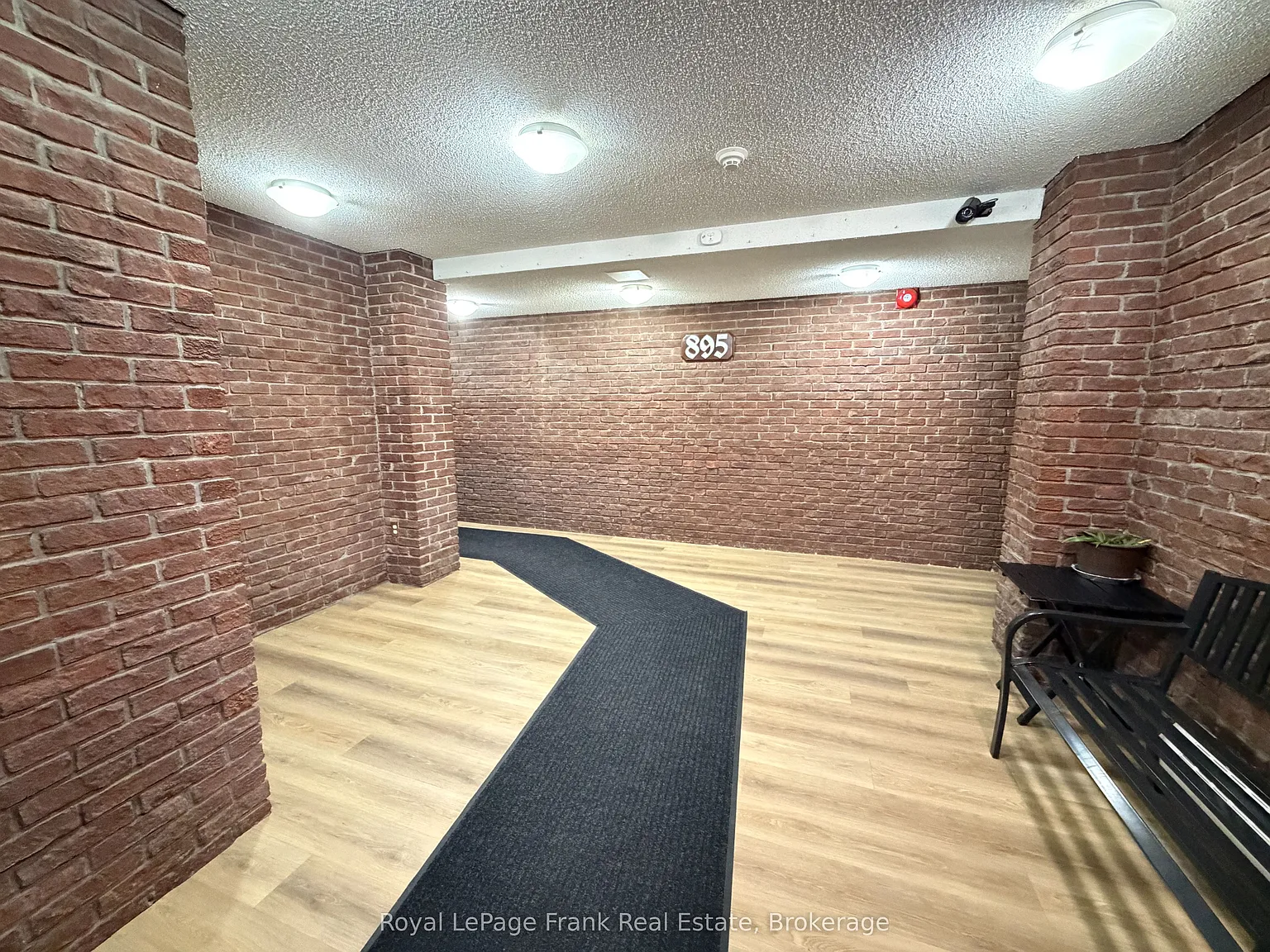 3 bed, $2,650 — Photo 3
