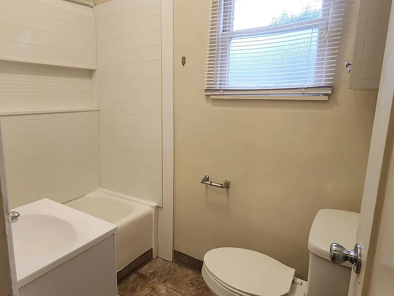 1132 Poli St — Photo 10