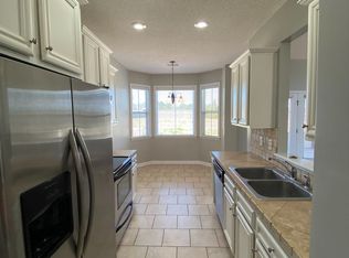 106 Saint Augustine Dr, Bonaire, GA 31005