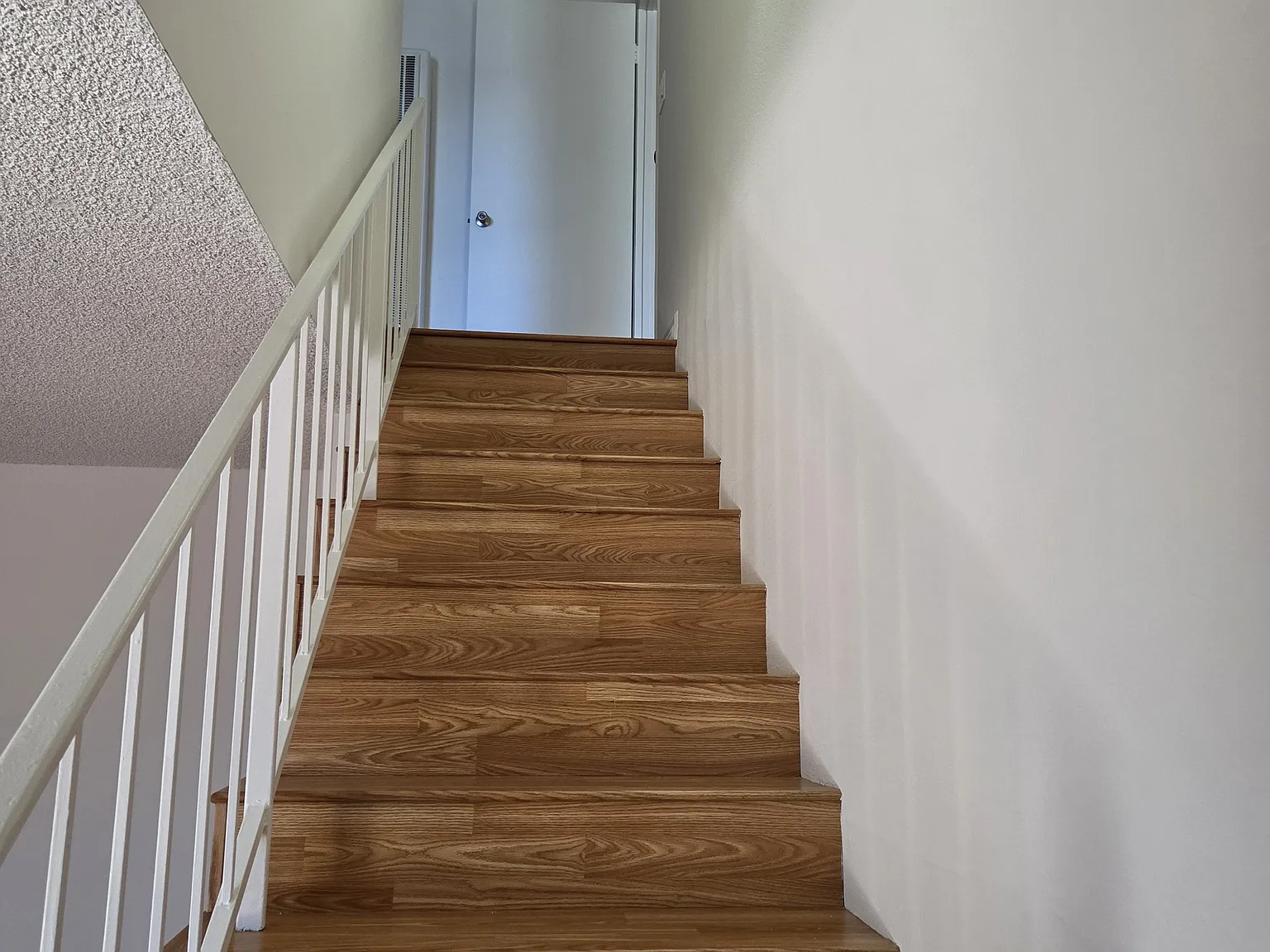 3 bed, 2.5 bath, 1000 sqft, $3,899 — Photo 4