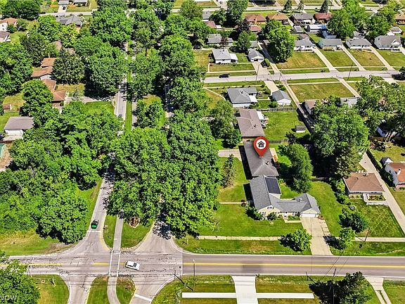 3rd image of 8985 Big Creek Pkwy