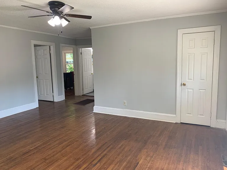 4329 Dinglewood Ave — Photo 19