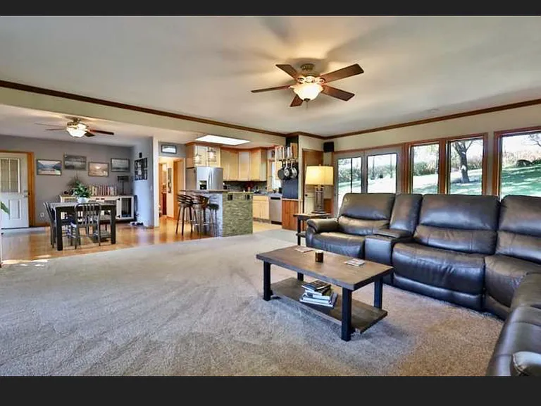 6097 Hellenbrand Rd — Photo 6
