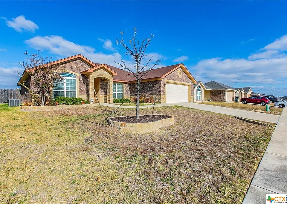 1st image of 3211 Rockwall Dr