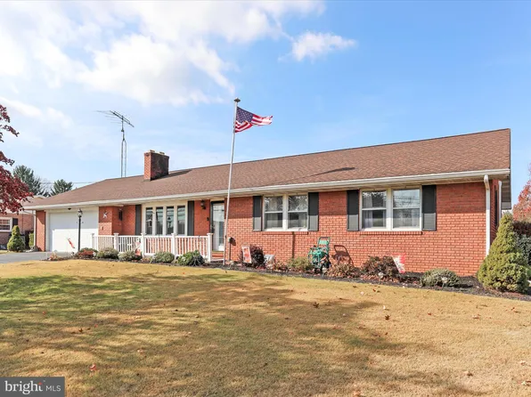 2949 Philadelphia Ave, Chambersburg, PA 17201