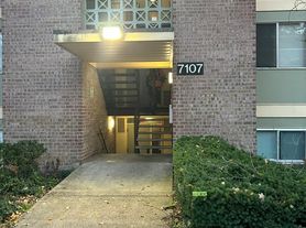 7107 Donnell Pl, District Heights, MD
