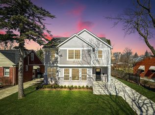 1626 Taunton Rd, Birmingham, MI 48009