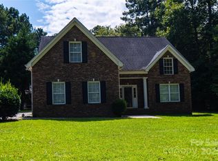 2843 Lakeshore Dr, Chester, SC 29706